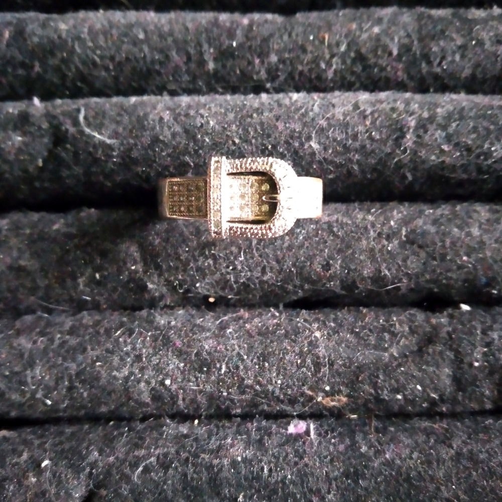 Woman ring